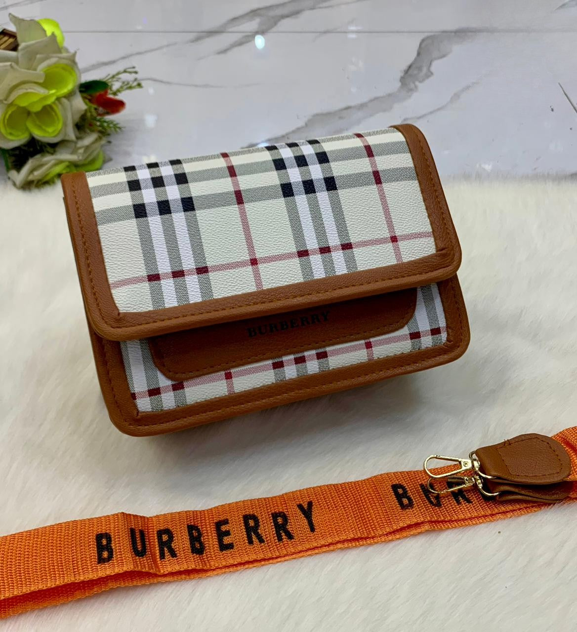 BURBERRY CROSSBODY ELEGANCE
